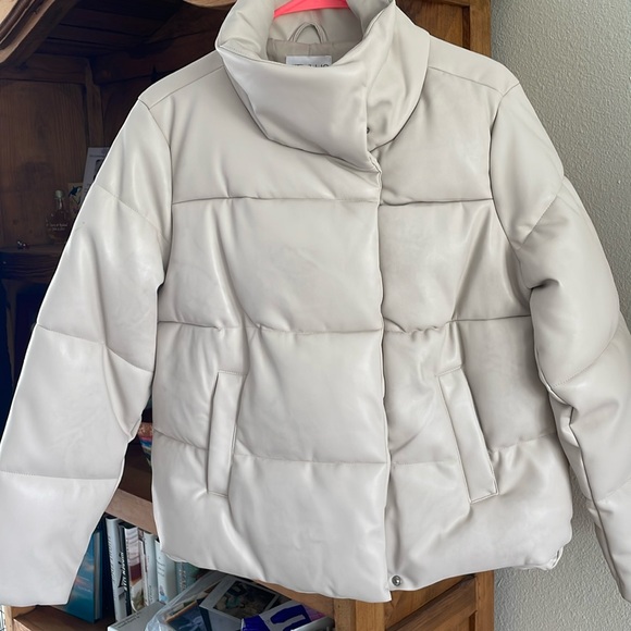 STYLUS Jackets & Coats Cream Colored Lined Puffer Jacket Poshmark